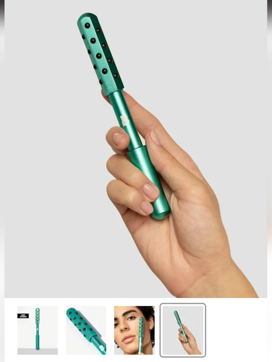 Beauty Bay Other - Beauty Bay Face Trainer Roller